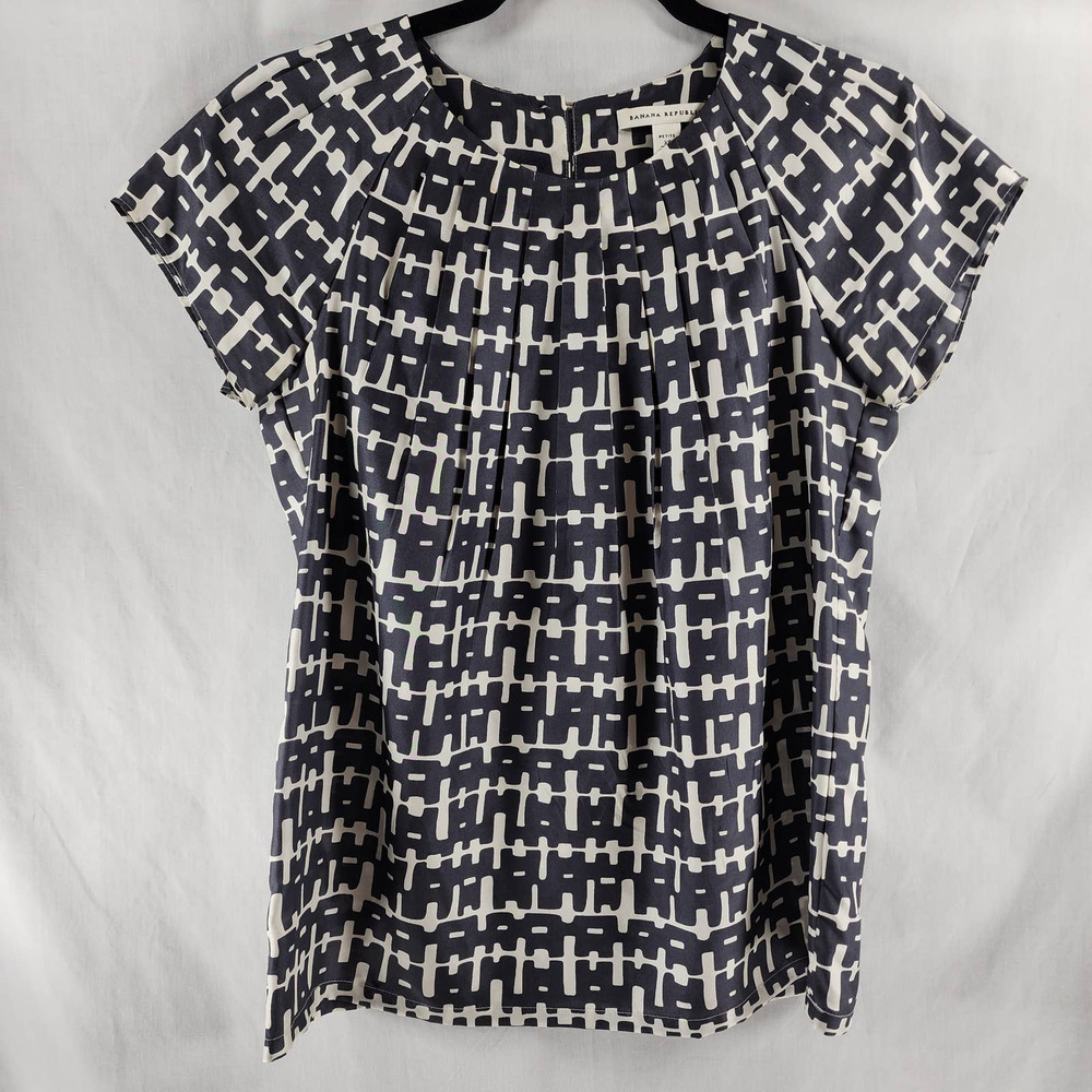 Banana Republic Sz XS Petite Silk Elastic Waist Black White Geometric Print Top